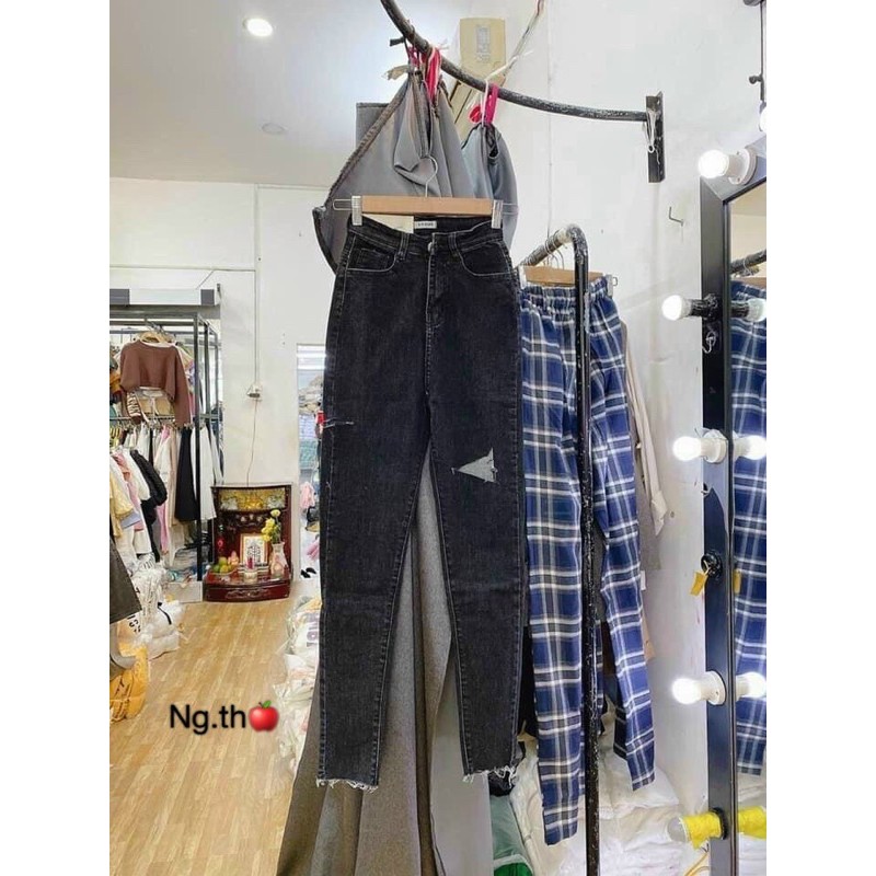 Quần bò ôm rách khói siêu xịn đẹp. Size S M L