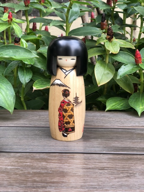 Búp bê Kokeshi, búp bê gỗ Nhật Bản, tên Maiko