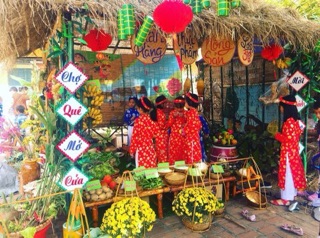 Quang gánh tre trang trí.