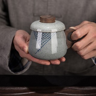 Cốc trà văn phòng có lõi lọc tiện dụng