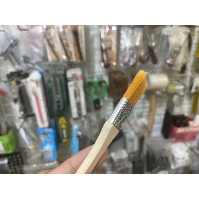 Cọ quét keo, quét màu, phủi bụi khi làm đồ da thủ công