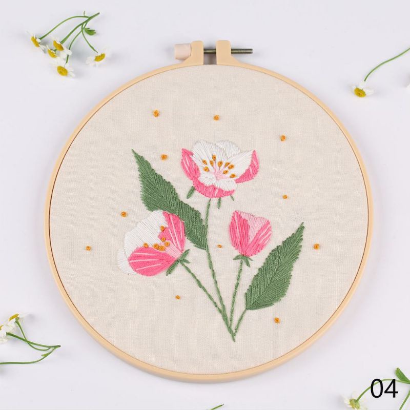 Tranh thêu hoa xinh xắn gồm kim, chỉ; vải in sẵn và hướng dẫn thêu