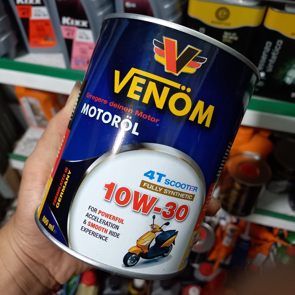 Nhớt xe ga Venom 10W30 tổng hợp - Nhập khẩu UAE [Mua 5 tặng 1 phểu]