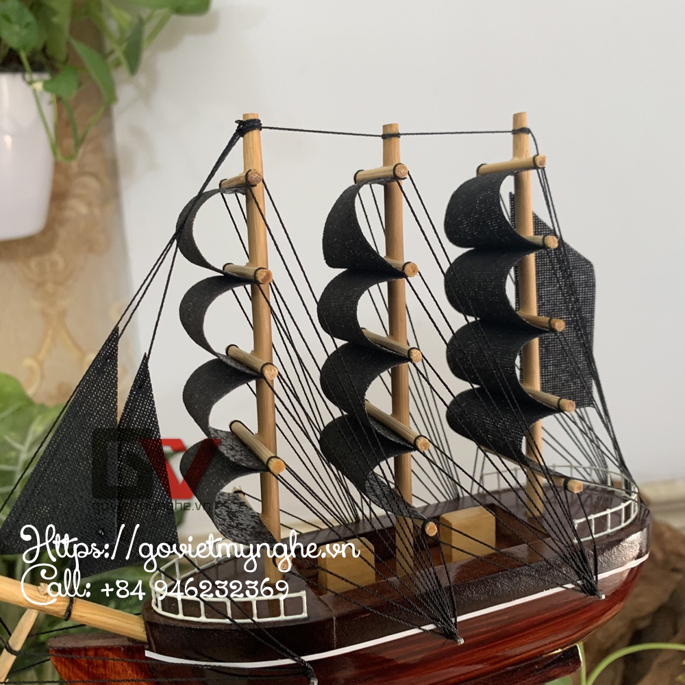 Mô hình thuyền gỗ trang trí kệ sách bàn làm việc tàu Le Belem Pháp - Dài 20cm - Buồm vải đen