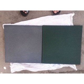 1m2 Gạch cao su dày 1,5cm (4 tấm 50 x 50cm)