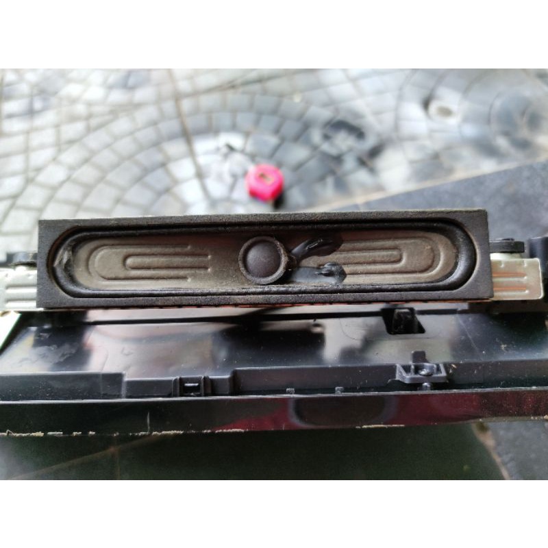 Loa tivi TCL L32B2820