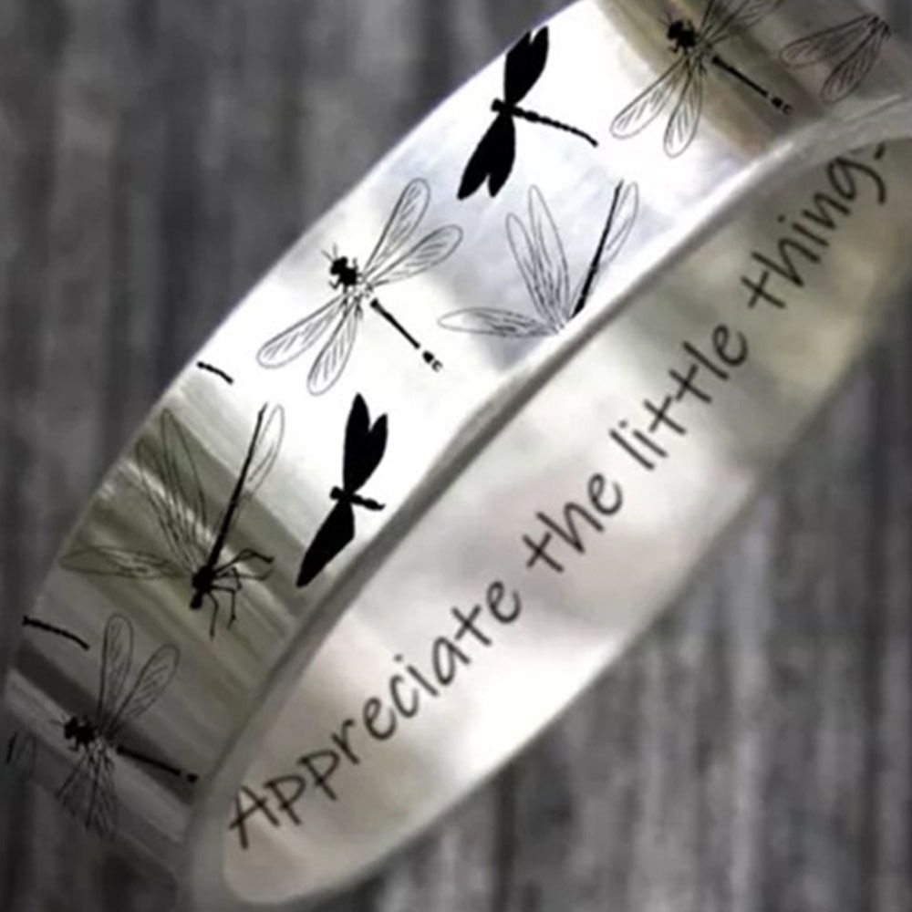 Nhẫn họa tiết chuồn chuồn phong cách cá tính