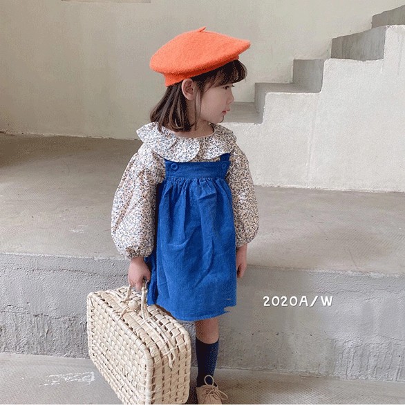 Bộ áo nhung dài tay họa tiết in hoa và đầm yếm thời trang dành cho bé gái