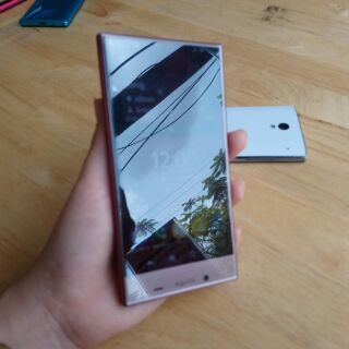 Điện thoại nhật - Sharp Aquos Crystal 2  403sh - màn hình tràn full viền, máy mượt