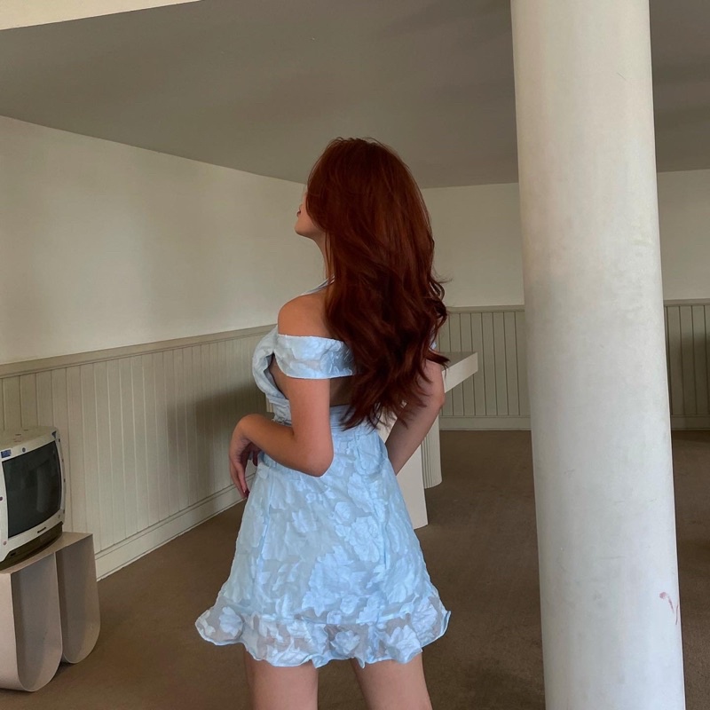 Skylar Dress - Đầm yếm trễ vai cột dây hoạ tiết hoa nổi