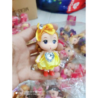 Móc đeo chìa khoá búp bê váy ngắn