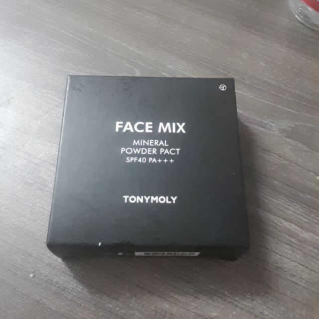 Phấn nén bổ sung khoáng chất face mix