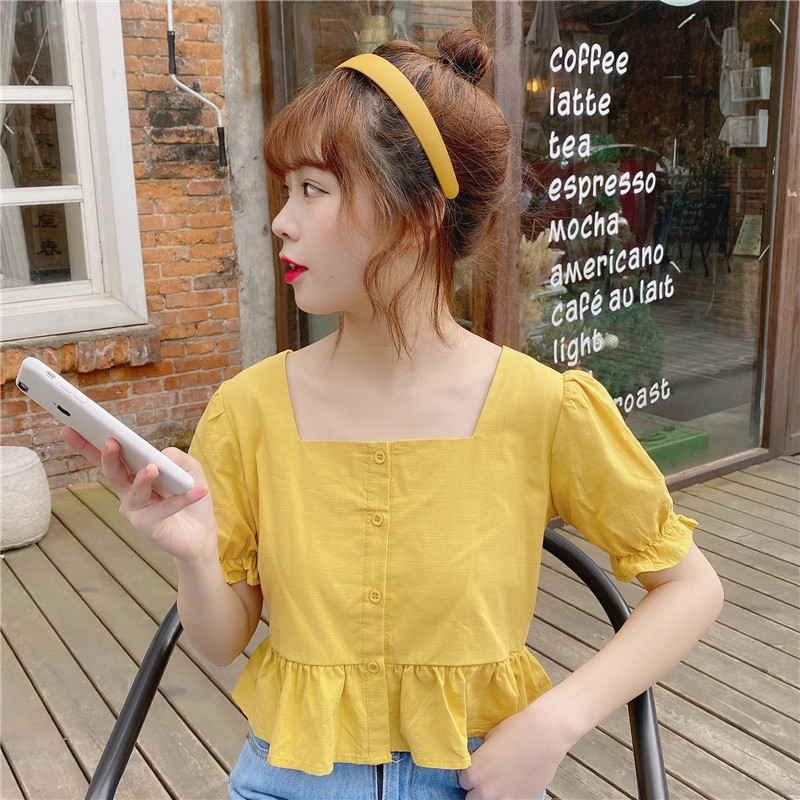 Áo croptop nữ tay ngắn, áo croptop cổ vuông tay phồng màu trắng điệu đà thời trang | BigBuy360 - bigbuy360.vn