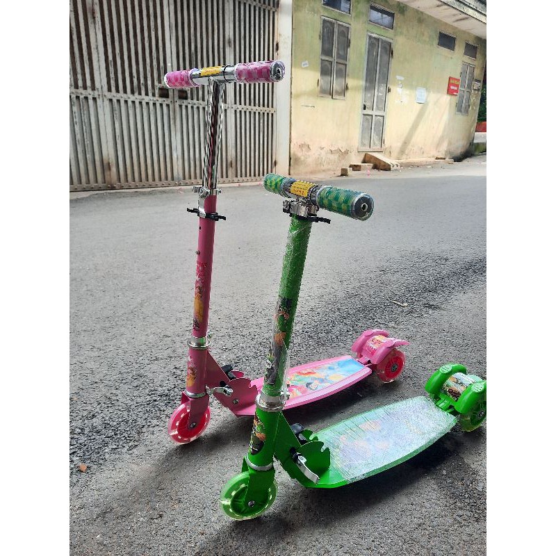 ( xả hàng ) Xe trượt scooter cho bé