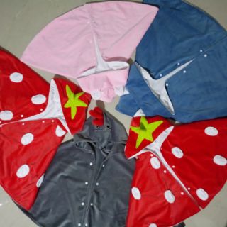 Combo 2 áo choàng dau 2 mũ cho khách