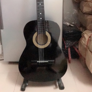 Đàn guitar phổ thông màu đen cá tính, tặng bao đựng. TỔNG KHO ĐÀN HN