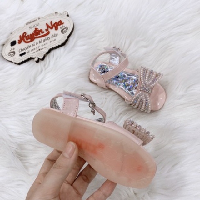 Dép xăng đan quai hậu bé gái 2 đến 4 tuổi size 21-25 nơ hạt