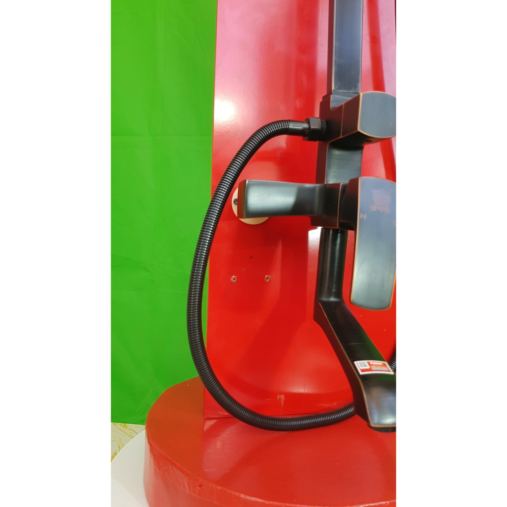 Bộ Sen Cây Tắm Đứng ( VHKS-8068 )- Sen Cây Tắm Nóng Lạnh Cao Cấp | BigBuy360 - bigbuy360.vn