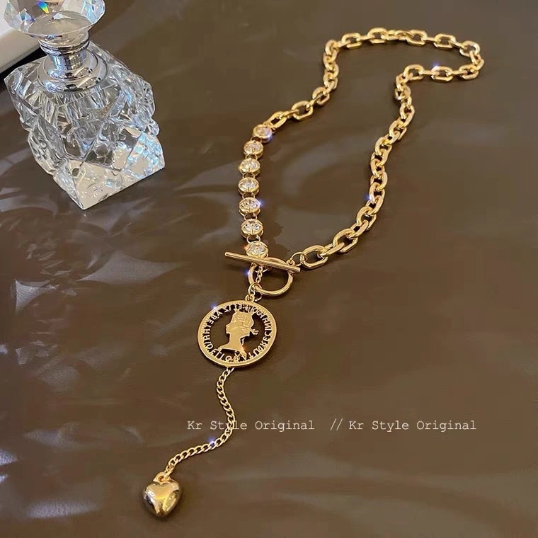 Vòng cổ Mặt Chân Dung Cổ Điển Sang Trọng Quyến Rũ