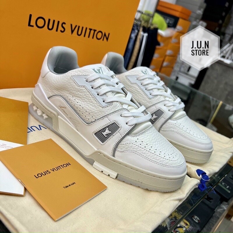GIÀY LV TRAINER SNEAKER WHITE SIGNATURE LAI AU DA THẬT
