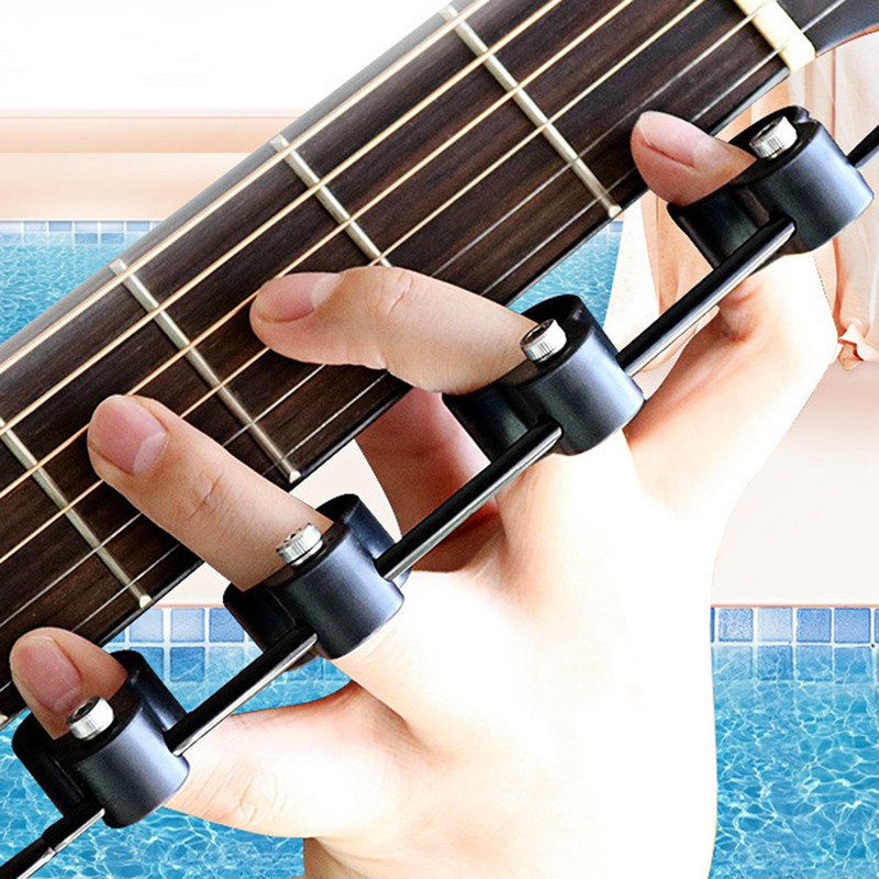 Dụng cụ mở rộng tập luyện ngón tay chơi đàn Guitar tiện lợi