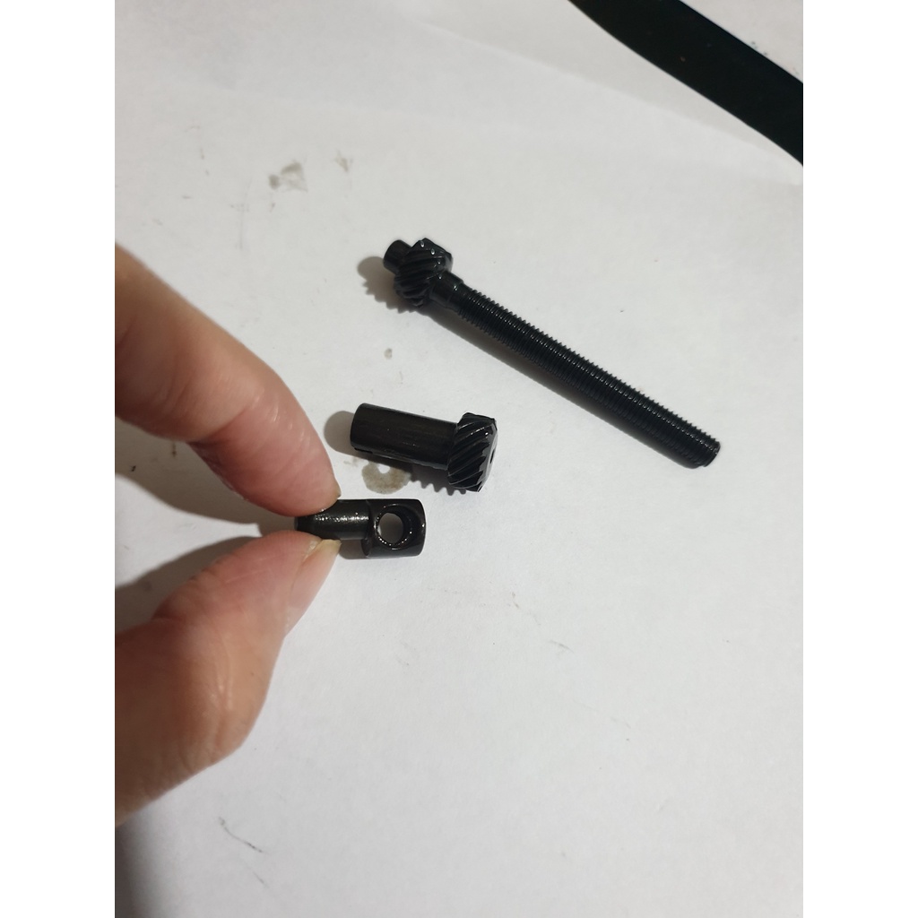 BỘ TĂNG XÍCH  MÁY CƯA XÍCH 5200
