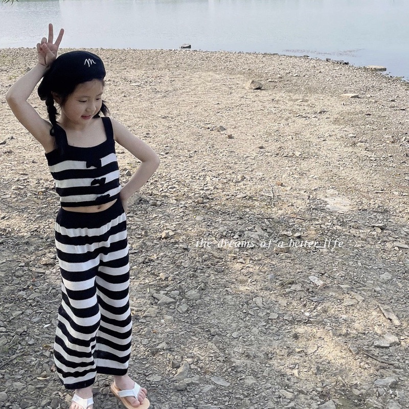 Bộ sọc ngang 3 nơ quần sớ cho bé gái