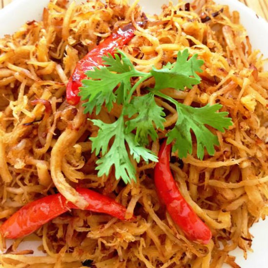 COMBO 1KG GÀ XÉ CAY LÁ CHANH NGON LOẠI 1 CÓ CHỨNG NHẬN VSATTP