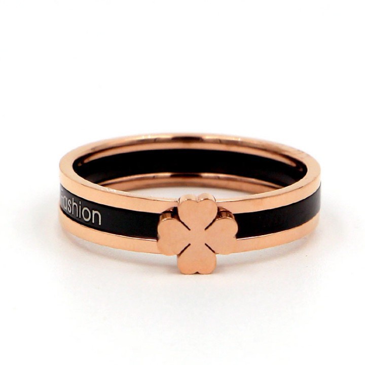 Bộ 2 Nhẫn Lồng Nhau Cỏ 4 Lá Titan Cao Cấp TT 1519