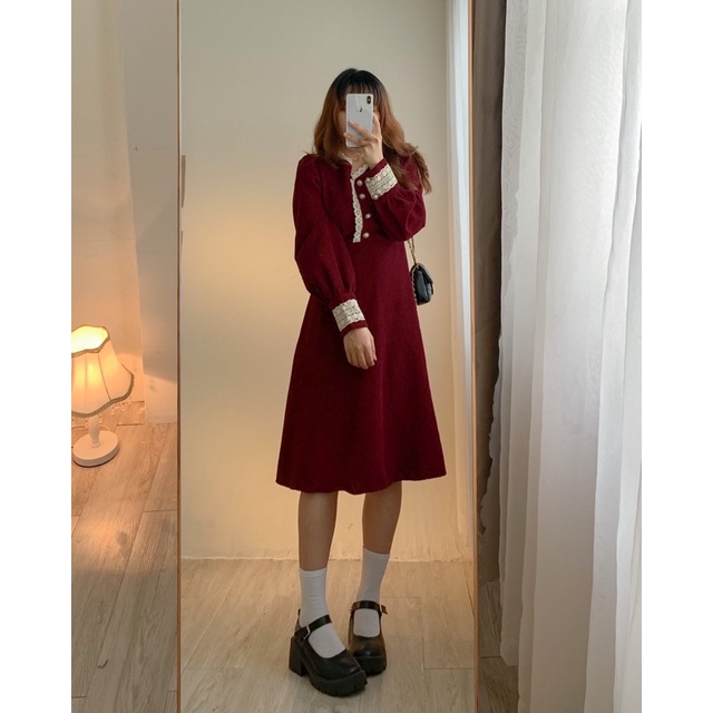 Đầm nhung tăm vintage phối ren cài cúc tay dài 452