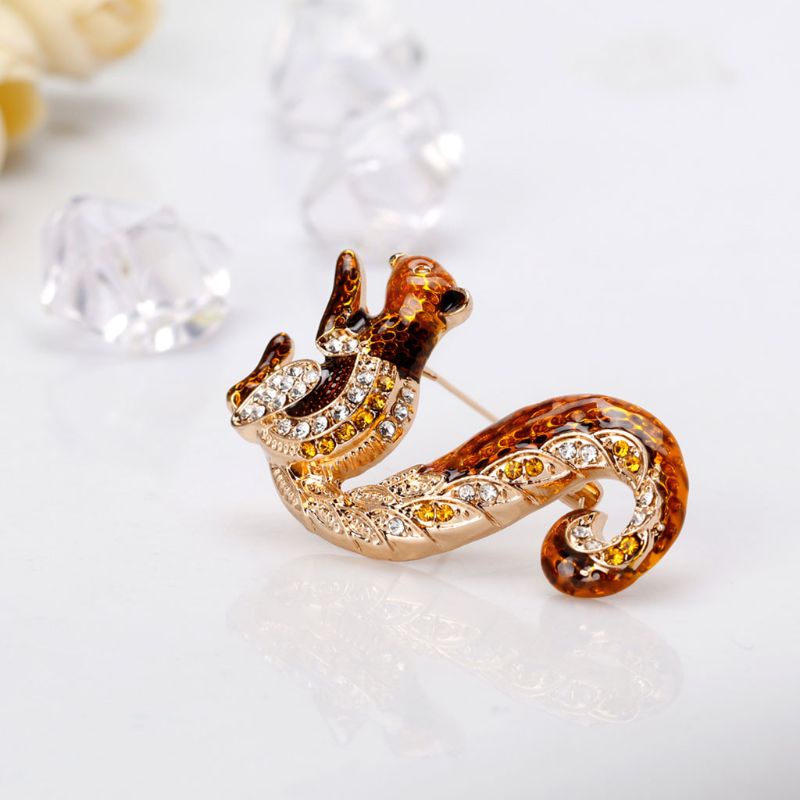 Ghim Cài Áo Hình Chú Sóc Ngộ Nghĩnh Đáng Yêu