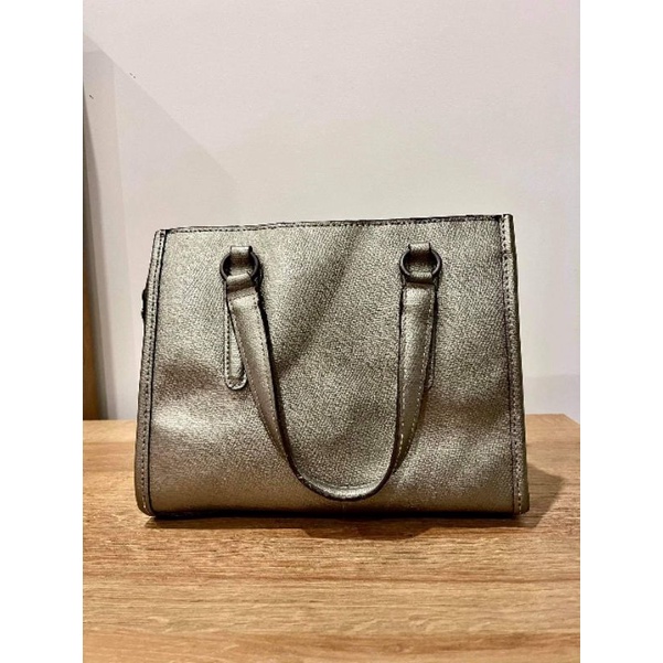 Túi Coach Authentic form hộp màu Metalic Limited Edition