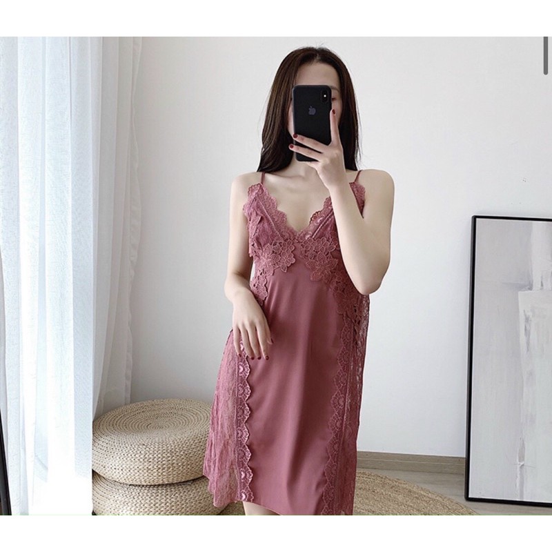 Váy ngủ lụa ren sẻ hông kiểu cách siêu chất qccc ( sẵn sl)