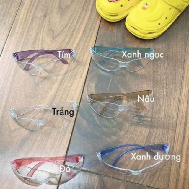 Kính bảo hộ bé yêu