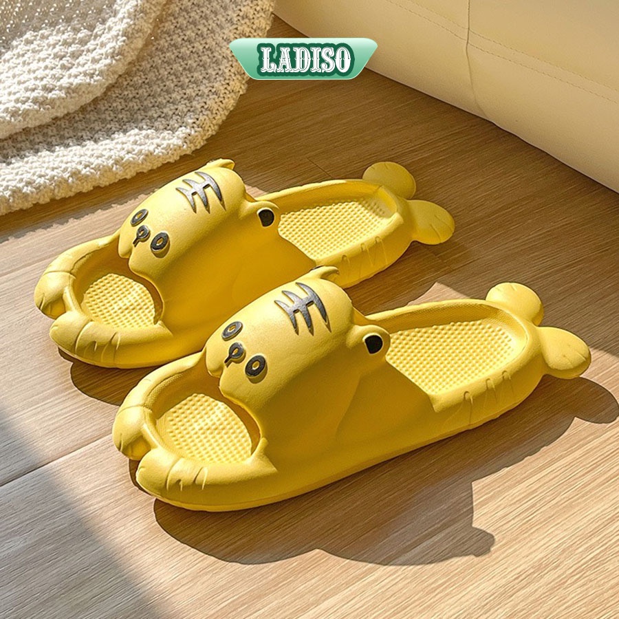 Dép nữ quai ngang SIÊU NHẸ siêu êm kiểu mới siêu hot dùng để đi trong nhà ngoài trời du lịch  LADISO TT384