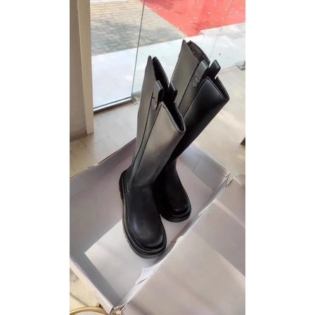ĐEN BOOTS ĐÙI QC ĐẾ BÁNH MÌ