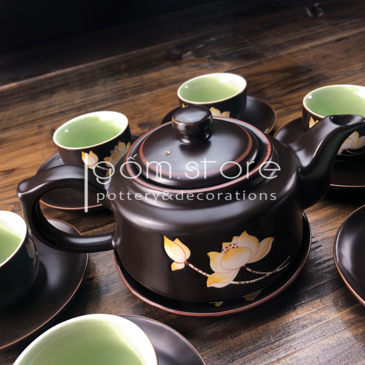 Ấm trà Bát Tràng dáng trúc vẽ sen vàng (Bộ ấm chén trên có 2 màu Nâu và Xanh rêu) | BigBuy360 - bigbuy360.vn