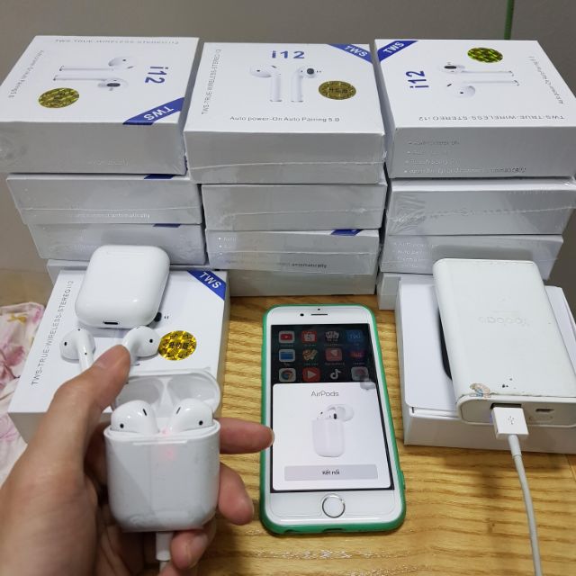 Tai nghe Bluetooth i12 !