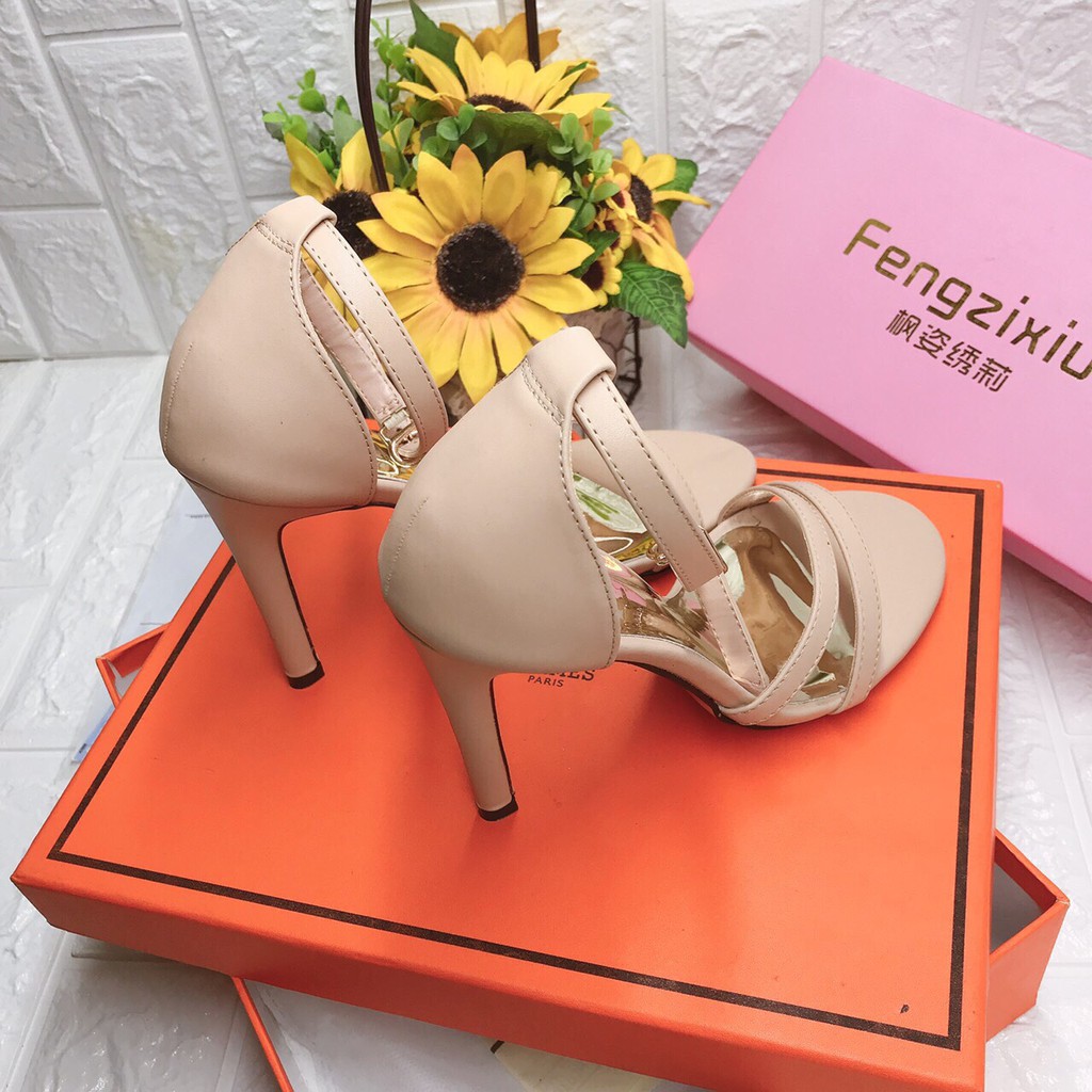 Sandal 2 quai mảnh chéo bít gót - 7P