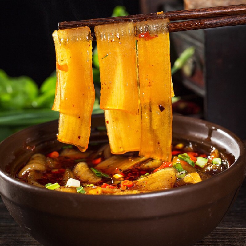 Miến dẹt khoai lang Trùng Khánh ăn thả lẩu gói 240g