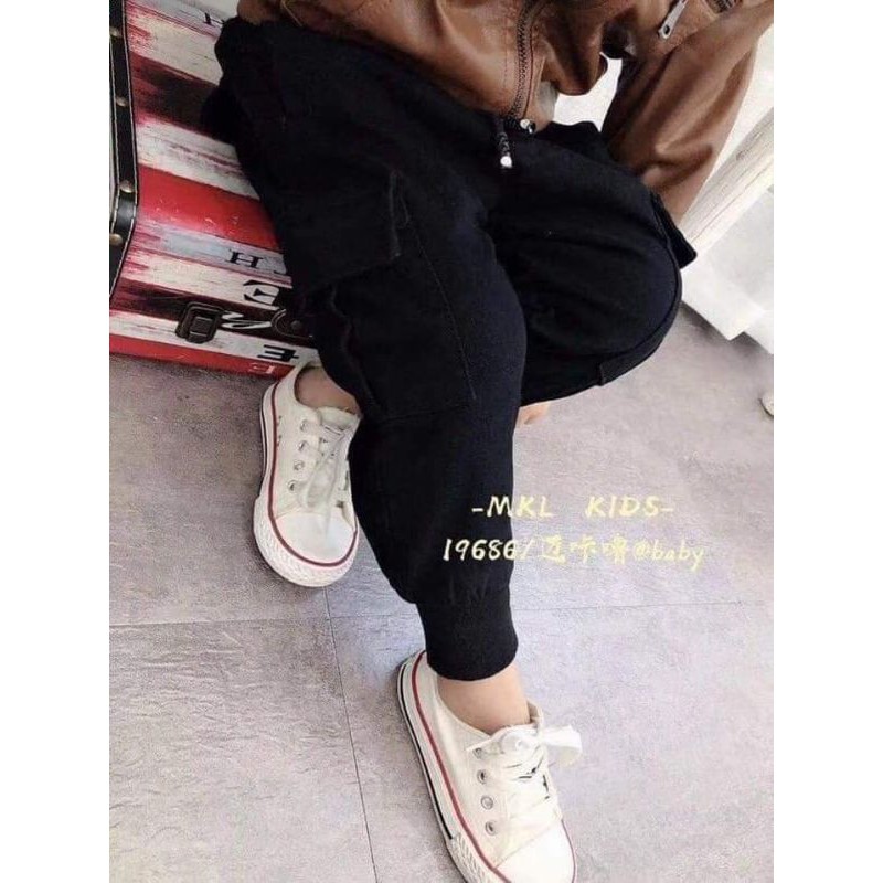 Quần kaki trẻ em