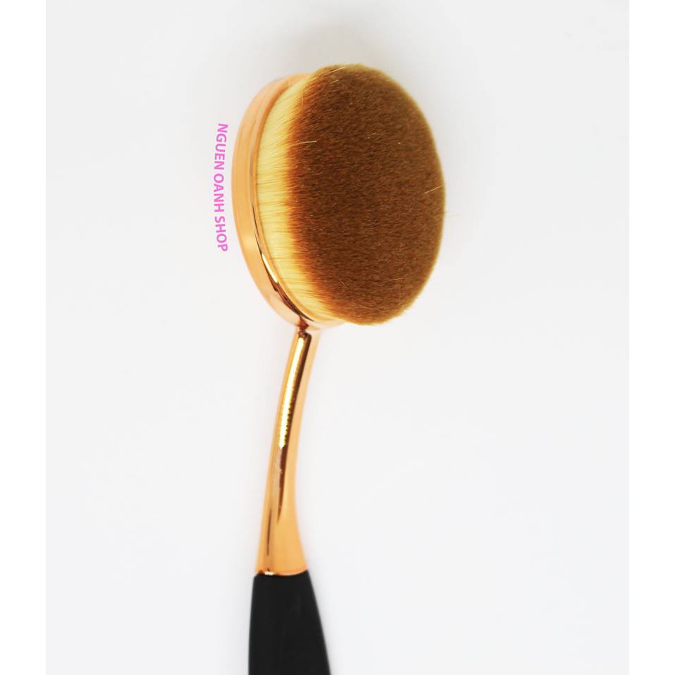 Cọ Tán Kem Nền OVAL BRUSH MASTERCLASS #2 | BigBuy360 - bigbuy360.vn