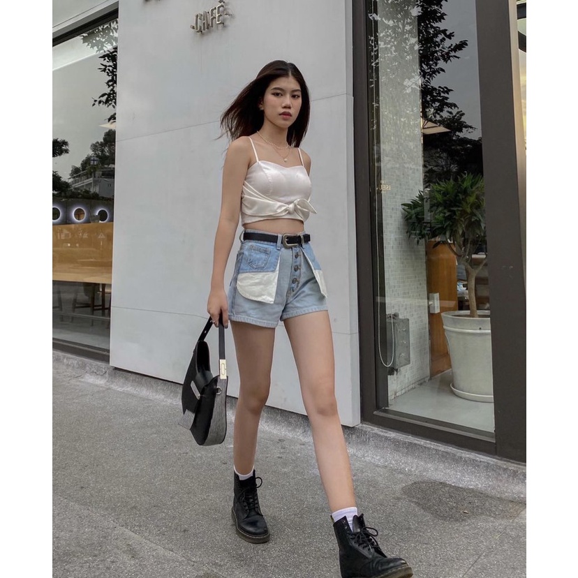 Quần shorts jeans CHICMONKI  nhiều nút màu nhạt thiết kế túi trước siêu độc lạ CMJ937