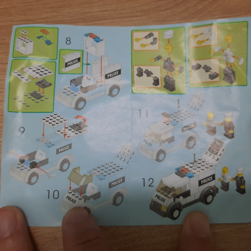 Đồ chơi lắp ghép mô hình ô tô cảnh sát gồm 85 chi tiết bằng nhựa ABS cao cấp