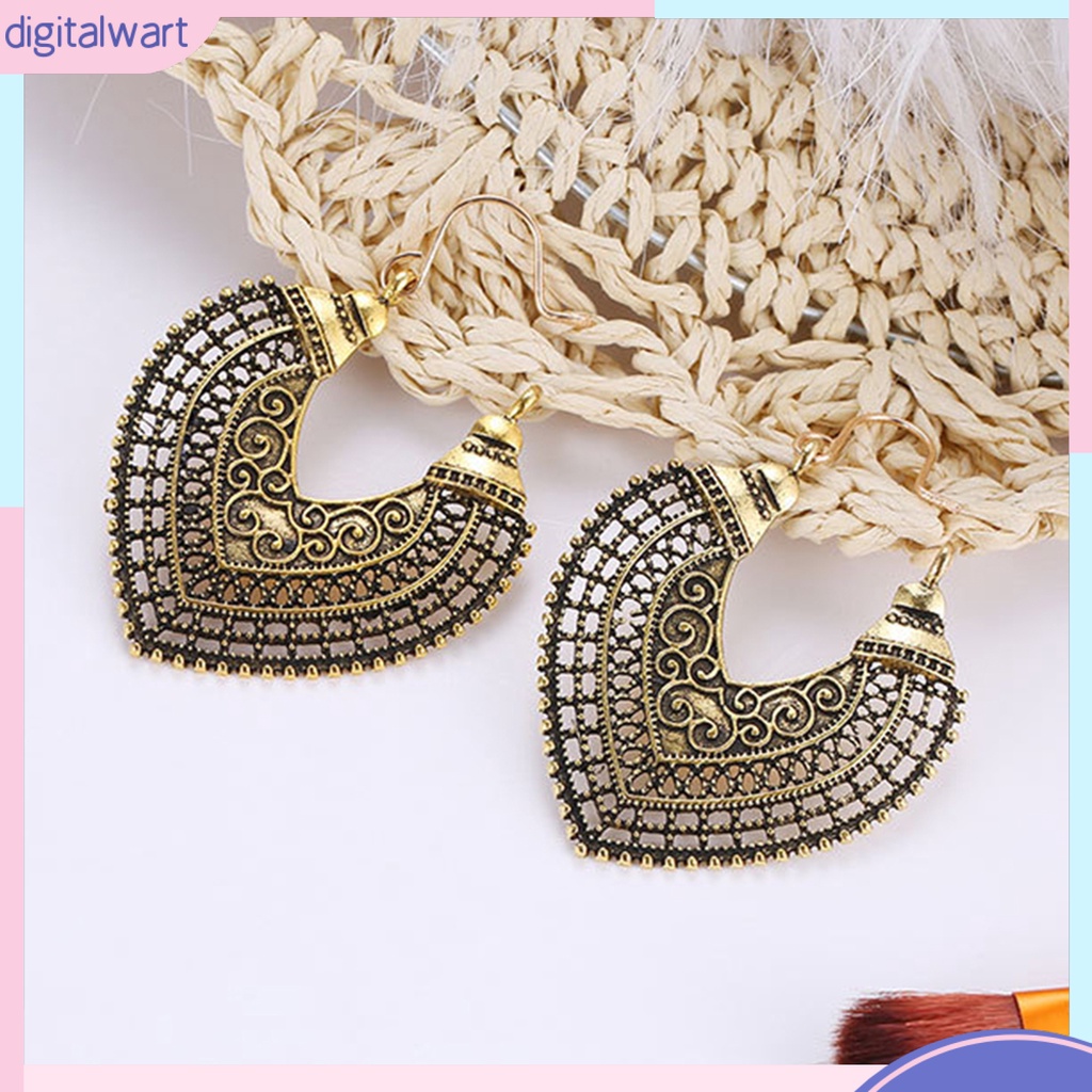 Cặp Khuyên Tai Dáng Dài Thiết Kế Hình Trái Tim Đính Đá Quý Nhân Tạo Sang Trọng Cá Tính Dành Cho Nữ