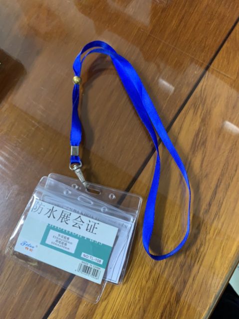 Bộ thẻ đeo bảng tên