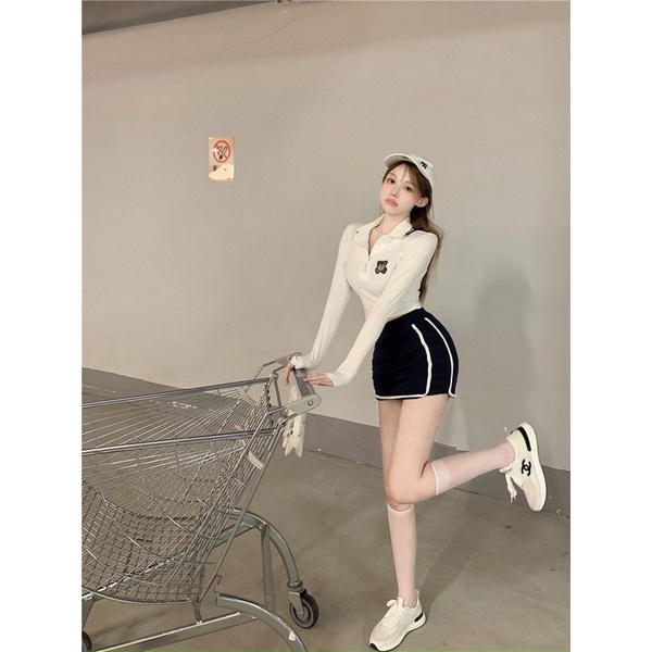 SÉT CROP GẤU THÊU CỔ PHỐI CHÚ GẤU