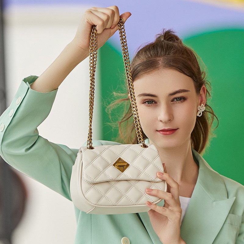 Túi đeo vai IELGY cỡ nhỏ phối dây đeo sợi xích thời trang xuân hè cho nữ