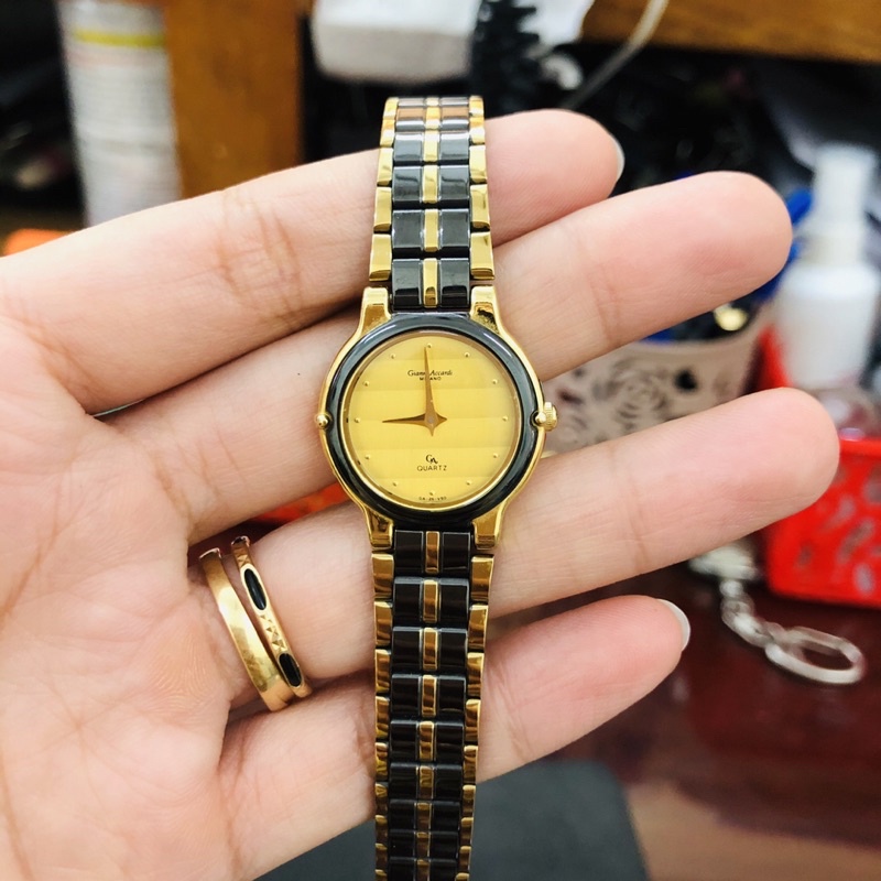 Đồng hồ nữ si nhật kính tràn viền hiệu Gianni