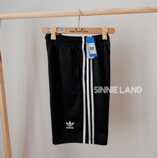 Quần short Adidas